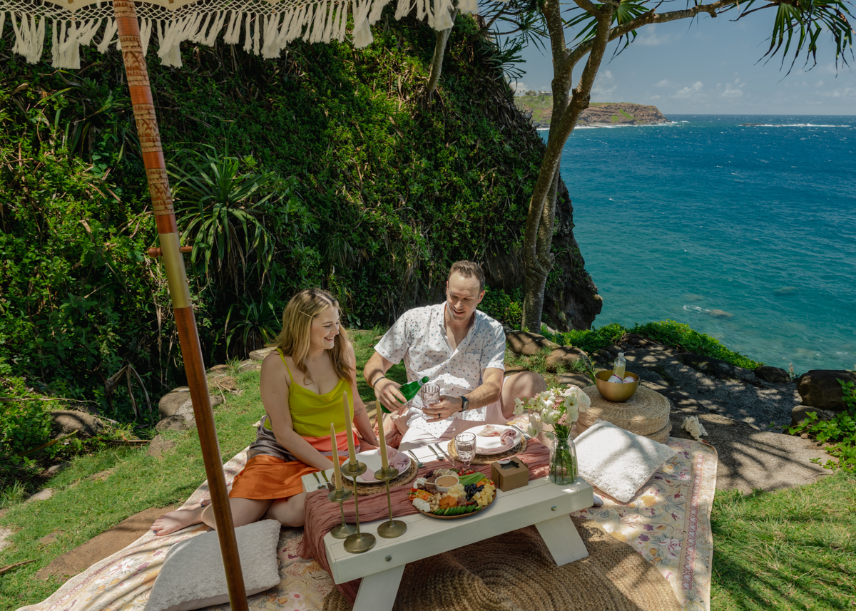 Spirit of Aloha couples proposal picnic, view, ocean