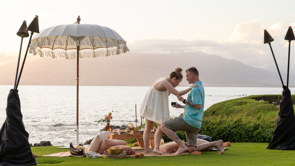 Sunset picnic proposal YES